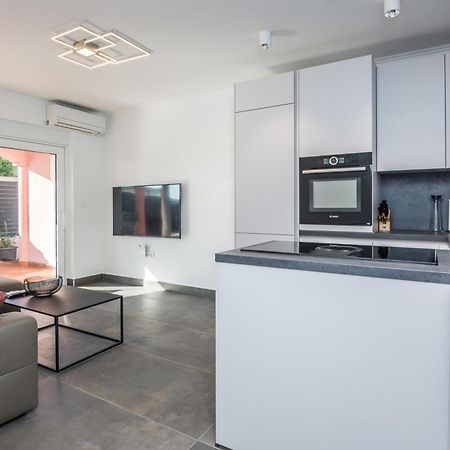 Apartments Trogrlic 普利拉卡 外观 照片